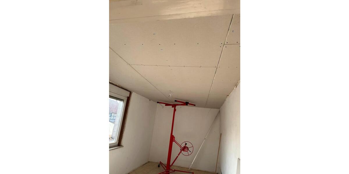 Einfamilienhaus Elze - 6 Zimmer, 150 m&sup2;, 1.000&euro; | Angebot:25876046