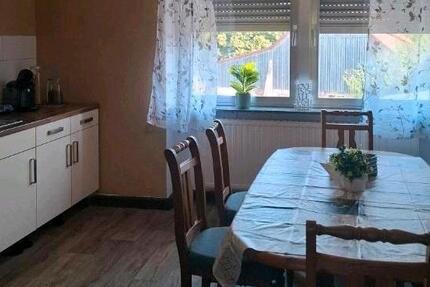 FERIENWOHNUNG MONTEURSWOHNUNG zu vermieten 4 zimmer