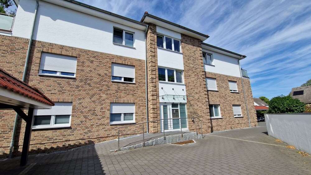 Etagenwohnung Uetersen - 3 Zimmer, 94 m&sup2;, 1.350&euro; | Angebot:24984394