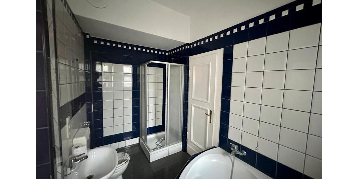 Erdgeschoßwohnung Wurzen - 5 Zimmer, 152 m&sup2;, 1.190&euro; | Angebot:25048399