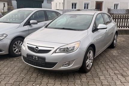 Opel Astra 85.000 km 5.999 &euro; Deggendorf 94469