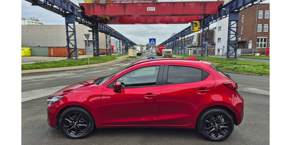 Mazda 2 61.600 km 11.790 &euro; Mülheim 45476