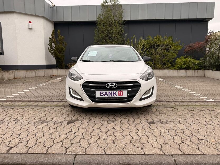 Hyundai i30 170.000 km 4.490 € Koblenz 56070