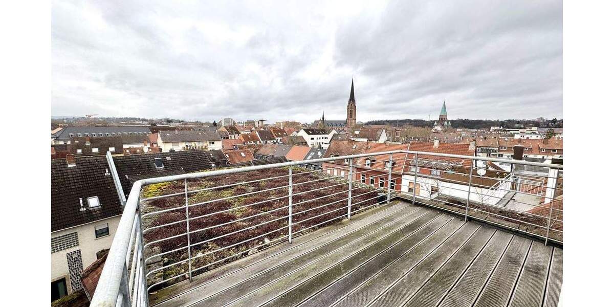 KL-City-Nähe Fußgängerzone - Großzügige 2-Zimmer-Dachgeschosswohnung mit zwei Balkonen 2 zimmer