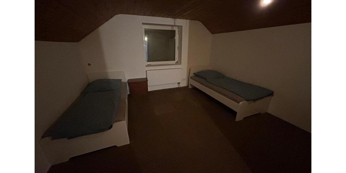 Einfamilienhaus Pöttmes - 17 Zimmer, 300 m&sup2;, 3.000&euro; | Angebot:26086427