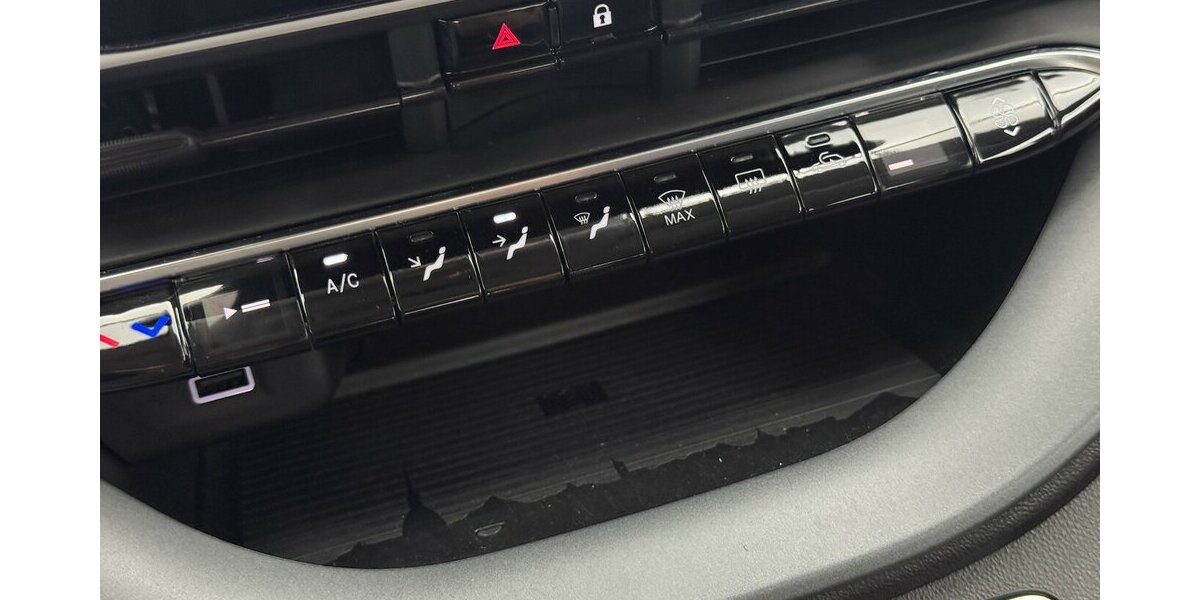Fiat 500e Action 1. Hand Carplay 12.500 km 14.820 &euro; Lich 35423