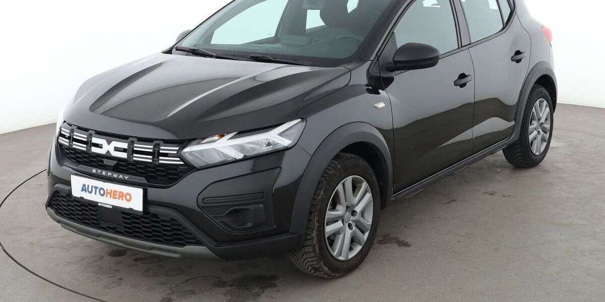 Dacia Sandero 26.325 km 14.070 &euro; Köln 50739