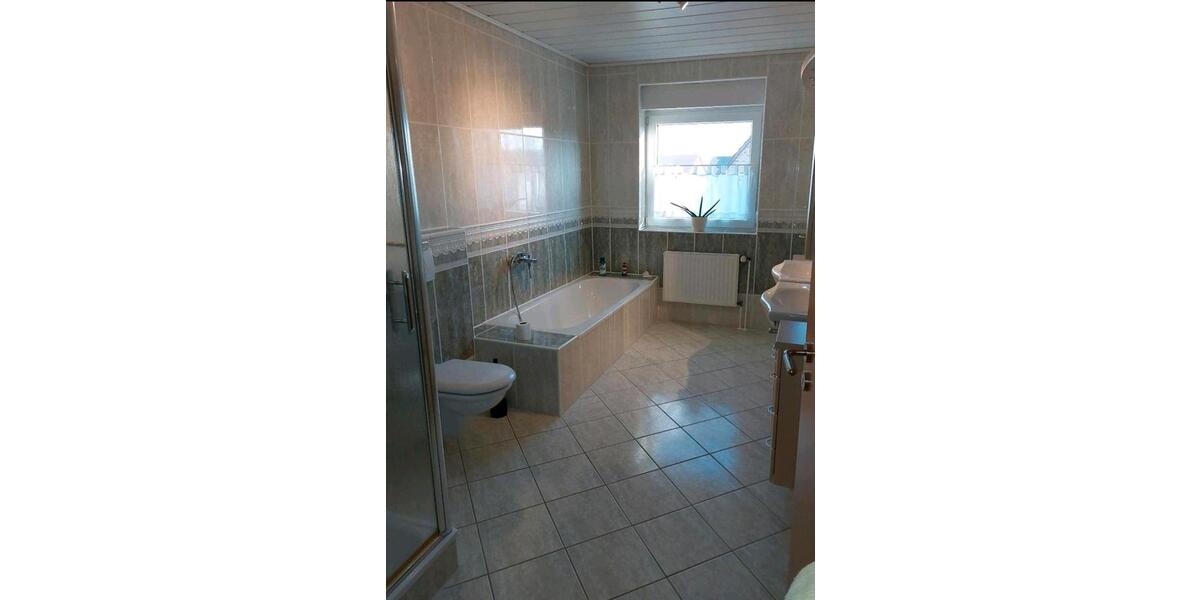 Etagenwohnung Holle - 3 Zimmer, 80 m&sup2;, 40&euro; | Angebot:21265708