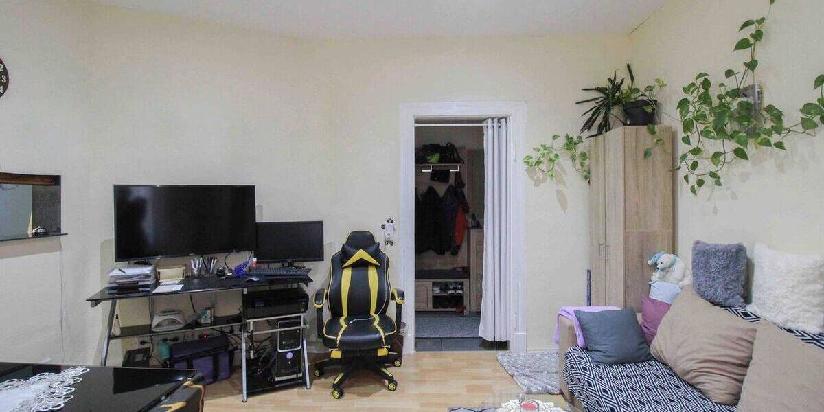 Etagenwohnung Stuttgart Bad Cannstatt - 3 Zimmer, 73 m&sup2;, 260.000&euro; | Angebot:26093380