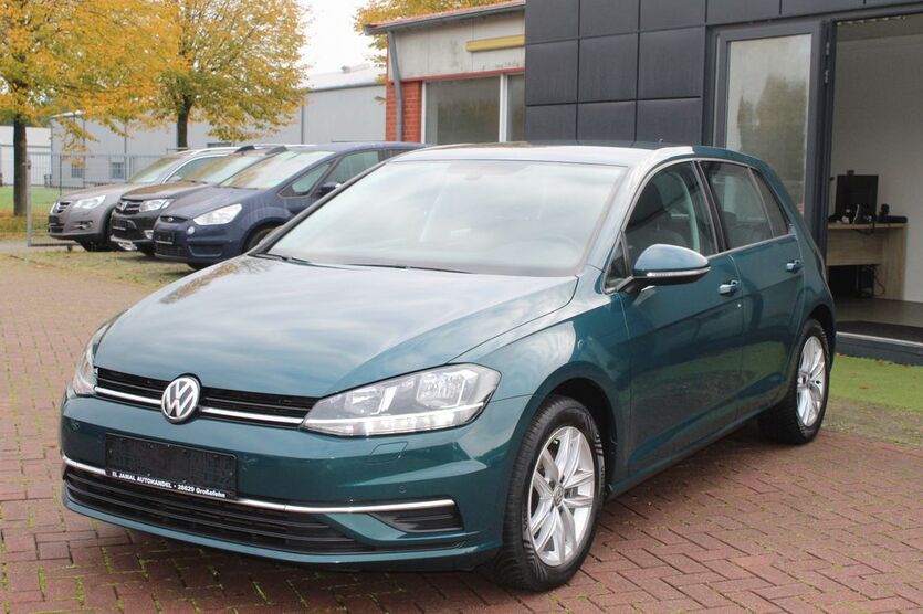VW Golf 105.100 km 10.990 € Großefehn 26629