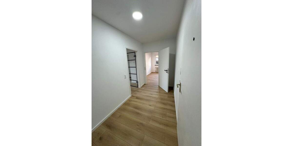 frisch renovierte 2-Zimmer Wohnung mit Garage nähe Universität 2 zimmer