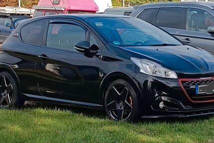 Peugeot 208 172.310 km 7.000 &euro; Hamburg 21037