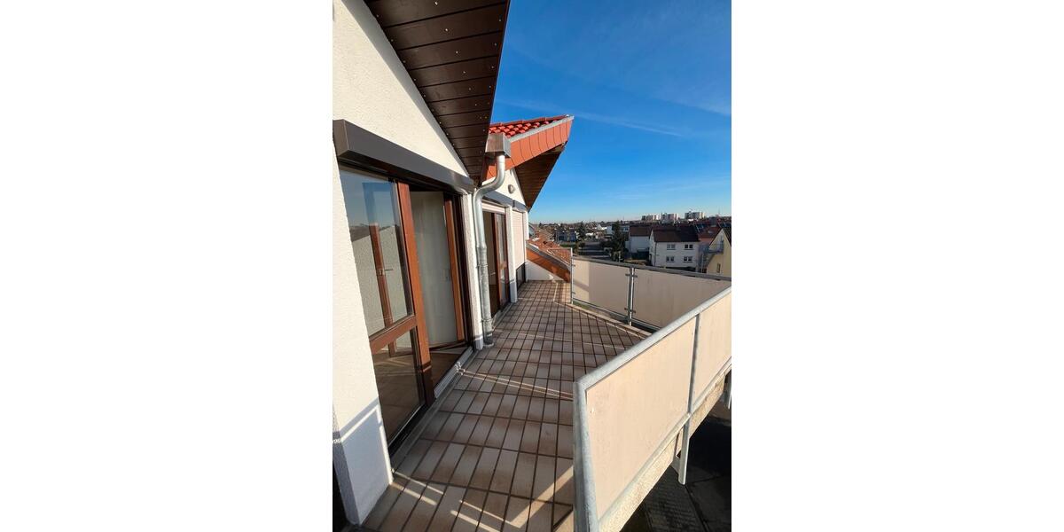 Dachgeschoßwohnung Linkenheim-Hochstetten Hochstetten - 3 Zimmer, 87 m&sup2;, 275.000&euro; | Angebot:23792960