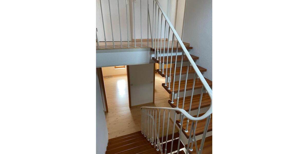 Doppelhaushälfte in HDH-Oggenhausen zu vermieten 6 zimmer