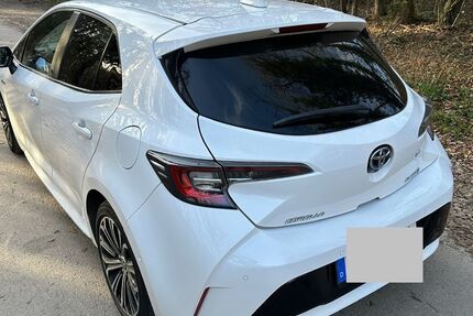 Toyota Corolla 76.000 km 15.900 &euro; Planegg 82152