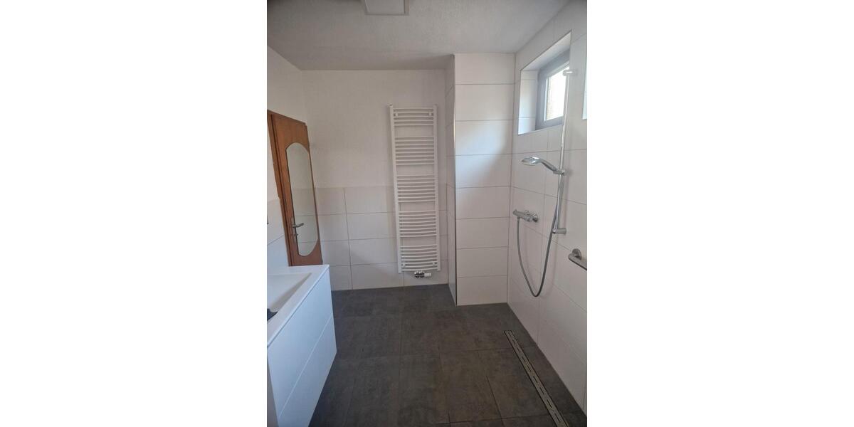 Doppelhaushälfte Güntersleben - 6 Zimmer, 99 m&sup2;, 295.000&euro; | Angebot:26113153