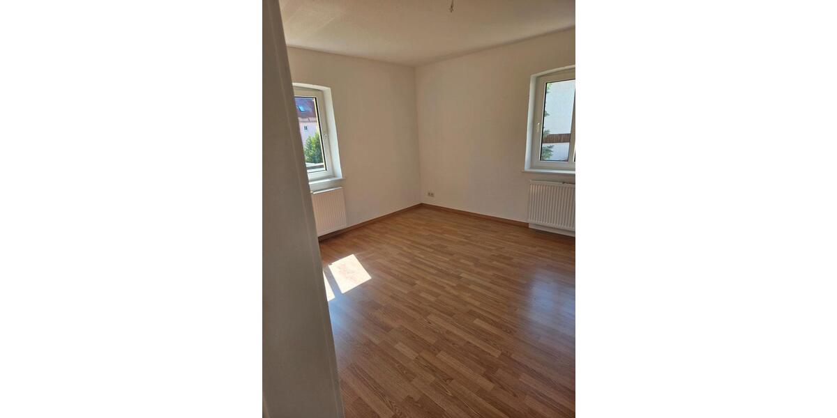 Etagenwohnung Böhlen - 4 Zimmer, 59 m&sup2;, 90.000&euro; | Angebot:27083982