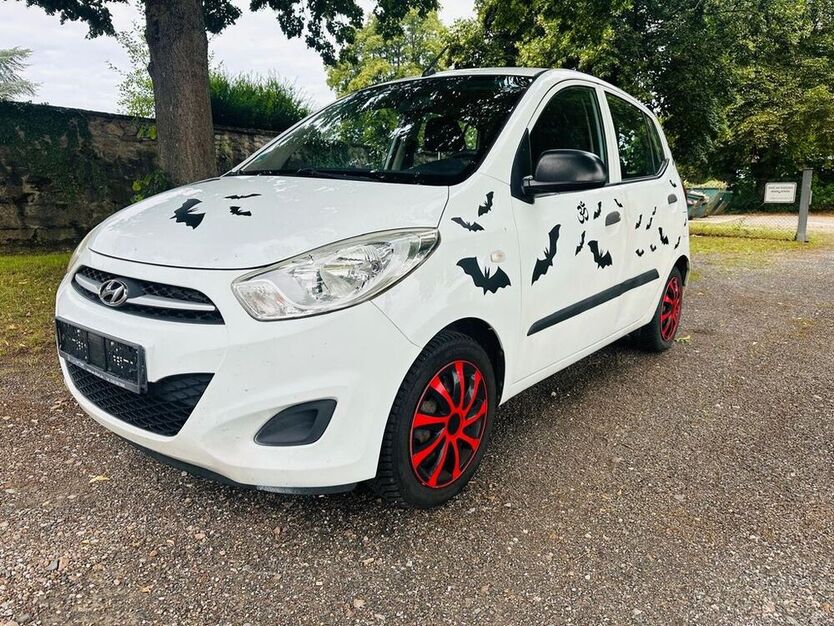 i10