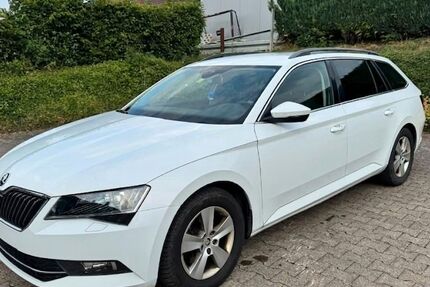 Skoda Superb 199.500 km 9.800 &euro; Marsberg 34431
