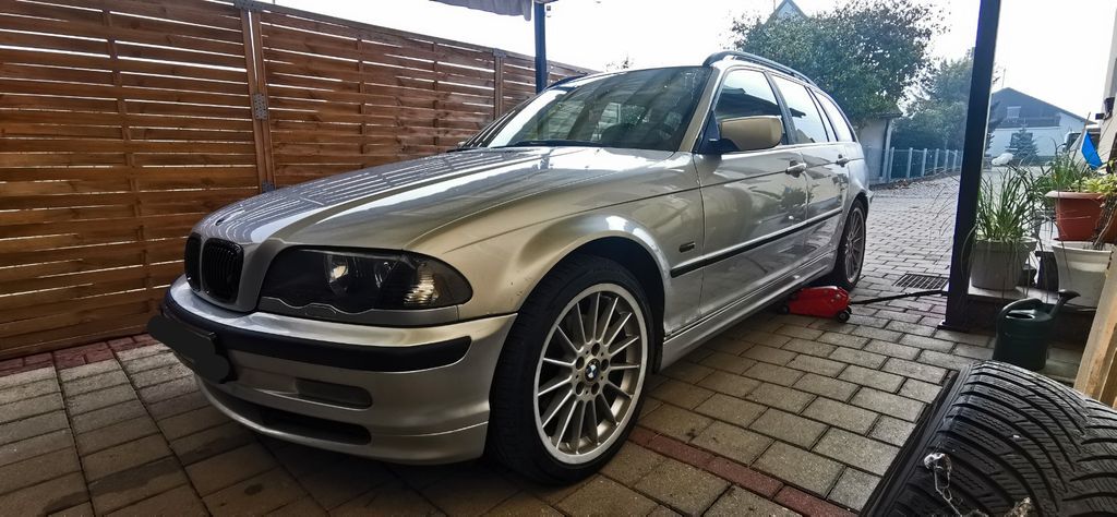 BMW 328 255.000 km 2.700 € Königsmoos 86669