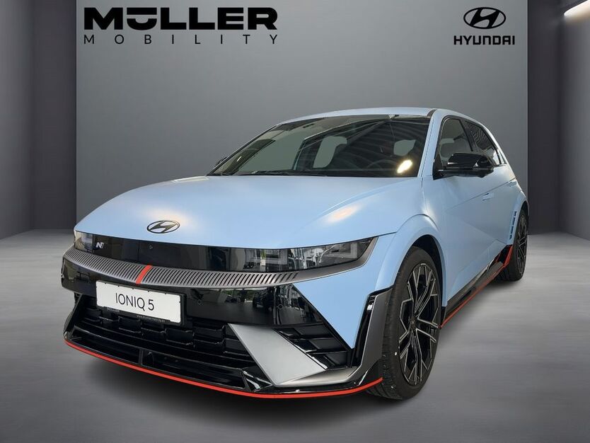 Hyundai IONIQ 5 6.990 km 59.444 € Berlin 13089