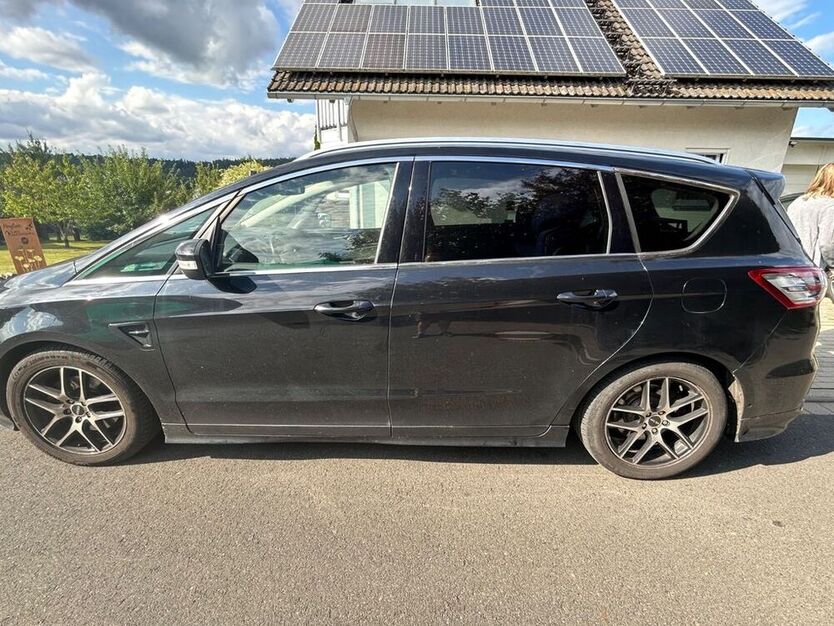 S-Max