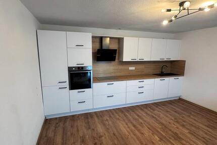 Sanierte 4 Zimmer Wohnung 145qm 4 zimmer