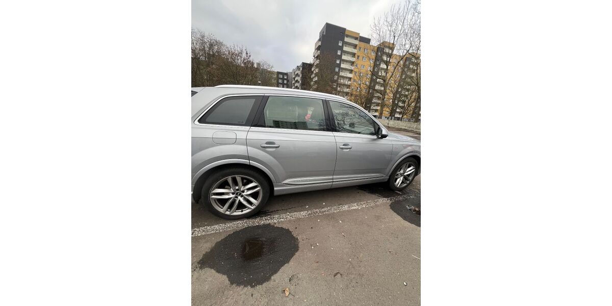 Audi Q7 157.000 km 36.000 &euro; Hamburg 21109