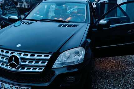 Mercedes-Benz 320 240.000 km 8.499 &euro; Stolk 24890