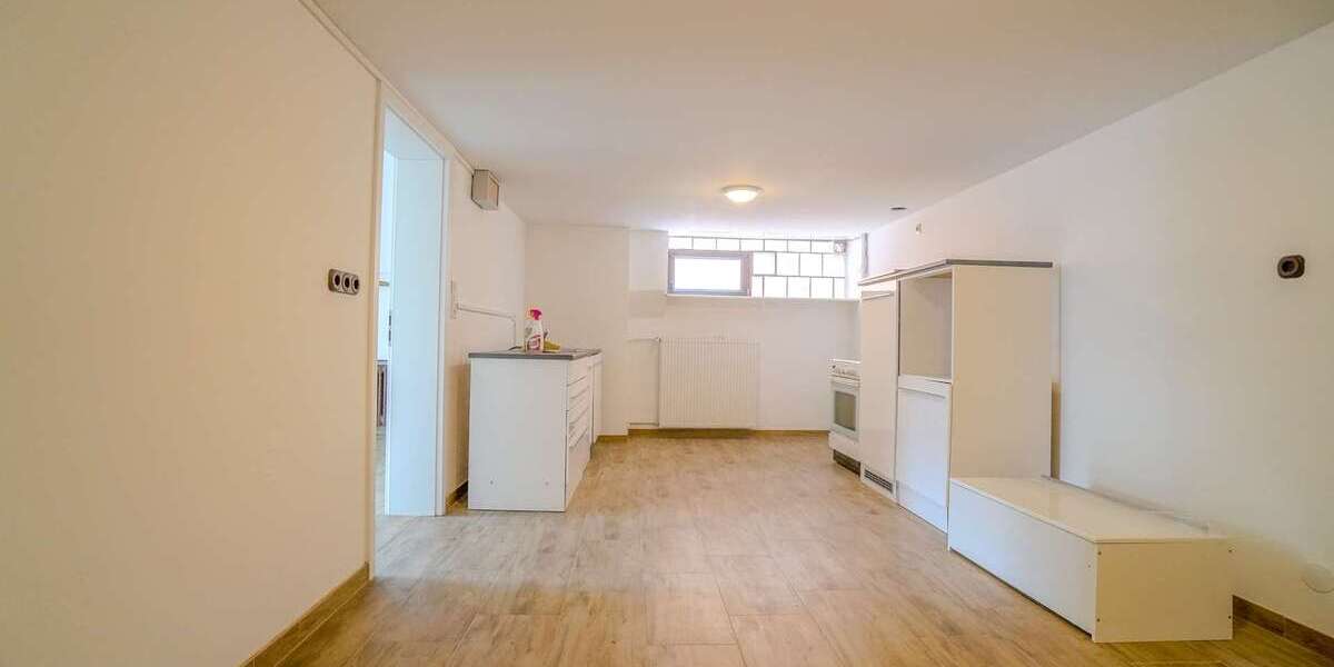 Kapitalanlage: Wohn - und Gewerbeobjekt mit 5 Einheiten in Herborn OT - Mehrfamilienhaus, Wohnhaus Herborn | Angebot:27191513