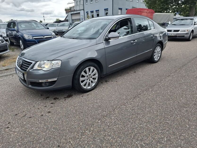 VW Passat 186.000 km 2.390 € Baden-Württemberg - Sachsenheim 74343