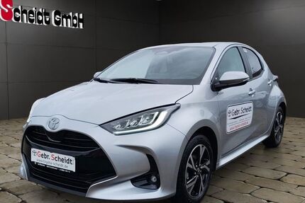 Toyota Yaris 2.000 km 26.260 &euro; Schiffweiler 66578