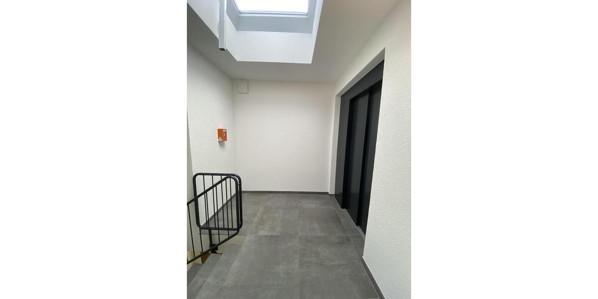 Dachgeschoßwohnung Köln Lindenthal - 2 Zimmer, 53 m&sup2;, 1.250&euro; | Angebot:26489439