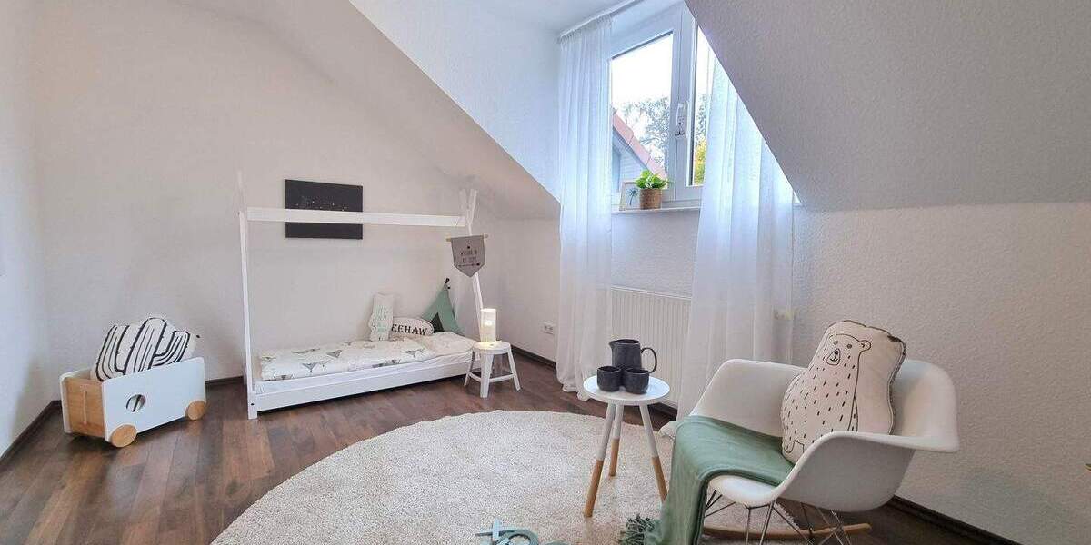Reihenmittelhaus Leinfelden-Echterdingen Leinfelden - 5 Zimmer, 113 m&sup2;, 2.300&euro; | Angebot:25248531