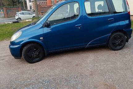 Toyota Verso 210.000 km 3.500 &euro; Gelsenkirchen 45889