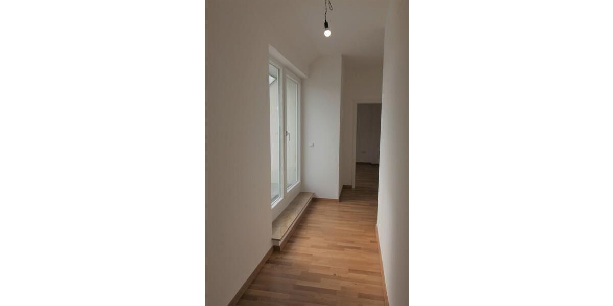 Dachgeschoßwohnung Dachau - 3 Zimmer, 87 m&sup2;, 1.527&euro; | Angebot:25387255