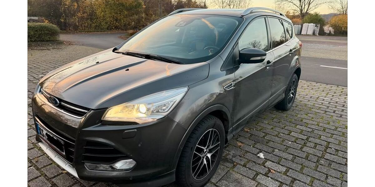 Ford Kuga 142.000 km 12.290 &euro; Kassel 34125