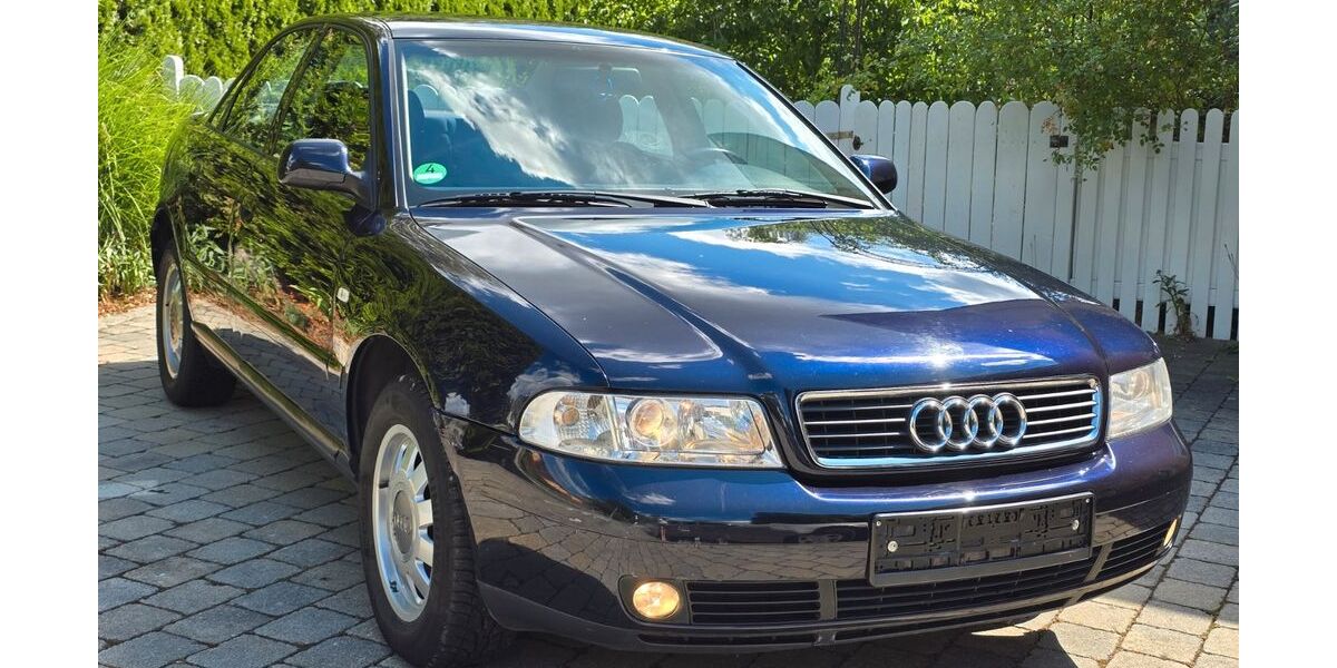 Audi A4 128.000 km 3.800 &euro; Tittling 94104