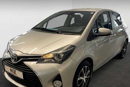 Toyota Yaris 13.509 km 12.990 &euro; Frankfurt 60314