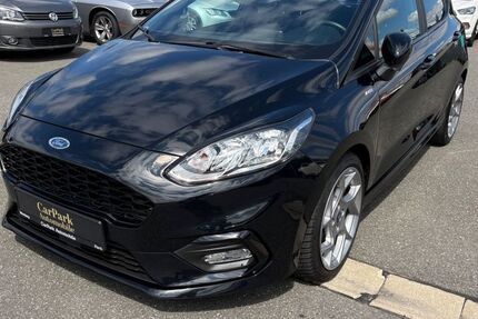 Ford Fiesta 71.186 km 9.599 &euro; Fürth 90763