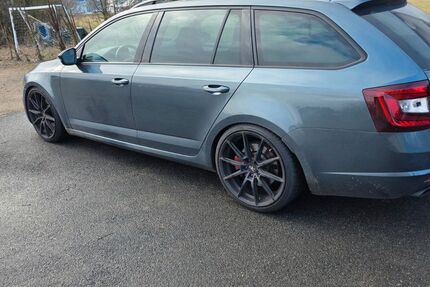 Skoda Octavia 37.000 km 28.000 &euro; Burgkunstadt 96224