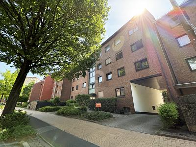CITYPERLE MIT BLICK INS GRÜNE - Etagenwohnung Neumünster | Angebot:27095217