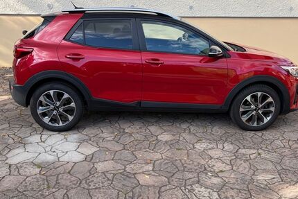 Kia Stonic 98.595 km 11.985 &euro; Potsdam 14480