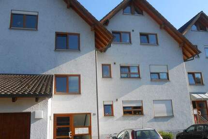 3-Zimmerwohnung - komplett renoviert - mit Terrasse, zentrale Lage in Offenburg, frei ab 01.11.25 3 zimmer
