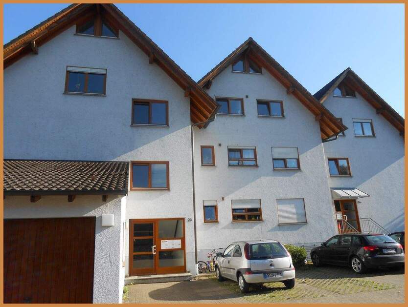 3-Zimmerwohnung - komplett renoviert - mit Terrasse, zentrale Lage in Offenburg, frei ab 01.11.25 3 zimmer