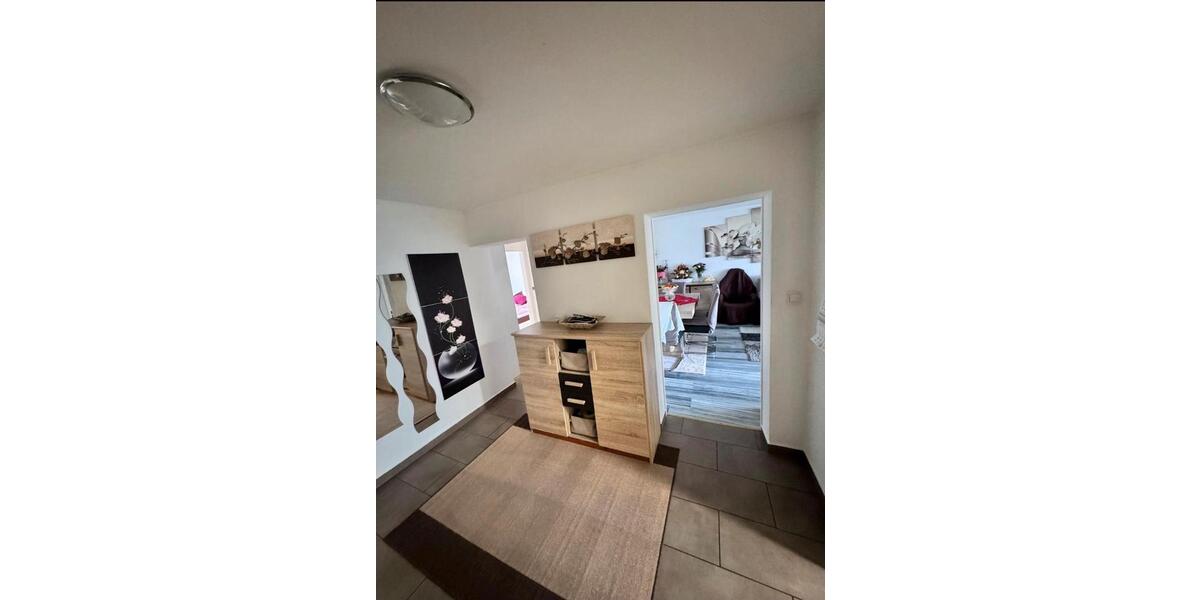 Erdgeschoßwohnung Metzingen - 4 Zimmer, 79 m&sup2;, 300.000&euro; | Angebot:24302643