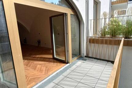 Wohnkultur der Extraklasse - Großzügige 2-Zimmer-Eigentumswohnung im Herzen von Freising 2 zimmer