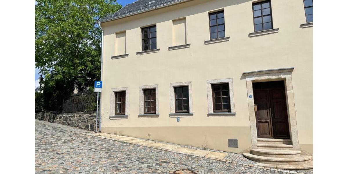 *Reserviert* Modernes Mietshaus mit mittelalterlichem Flair zur Selbstverwirklichung in ReichenbachV. 13 zimmer