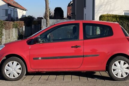 Renault Clio 89.000 km 3.190 &euro; Markgröningen 71706