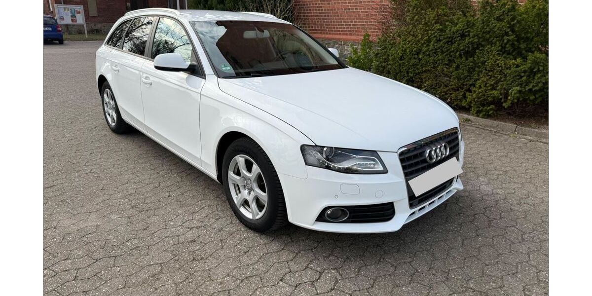 Audi A4 302.000 km 5.200 &euro; Minden 32425